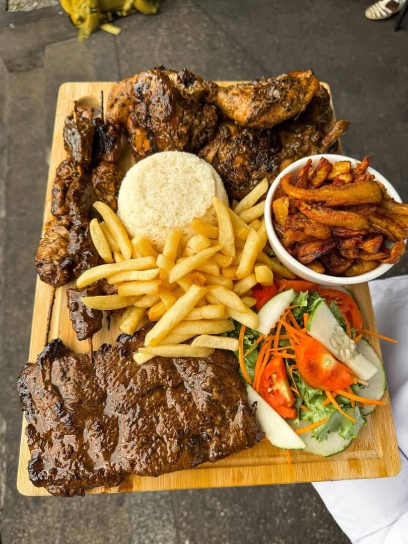 Plats de restauration Dabali Chap